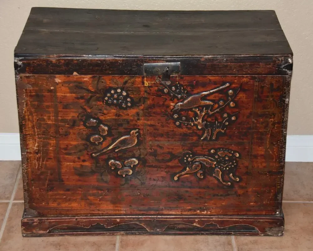 Antique Chinese Lacquer Hand Painted Coffer Carved Elm Wood Chest/Trunk